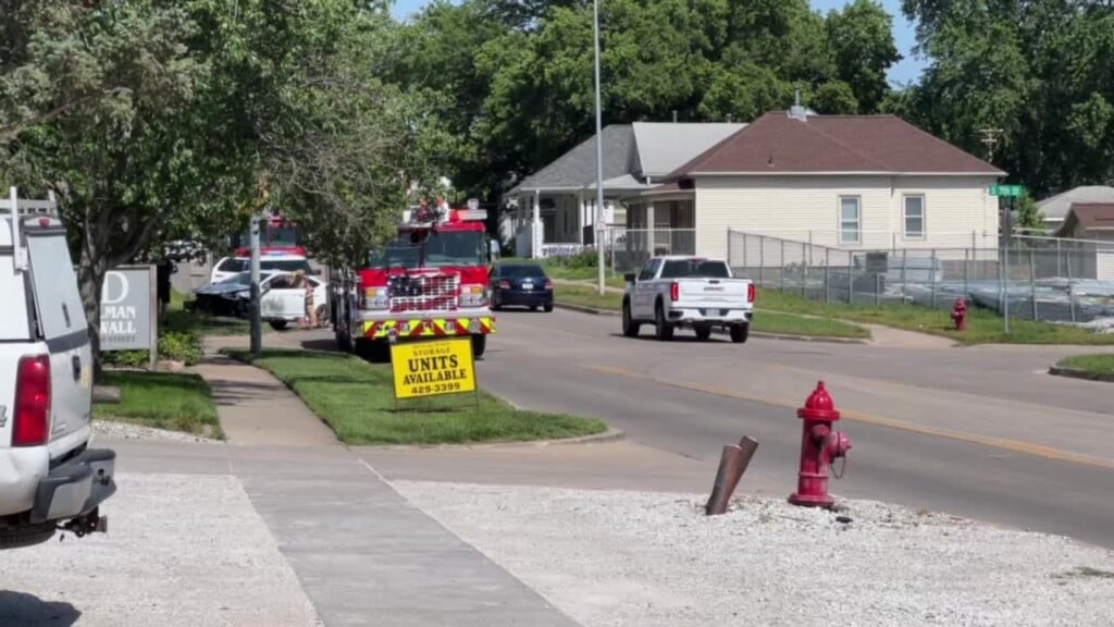 Single Vehicle Crash On South And 7th Streets