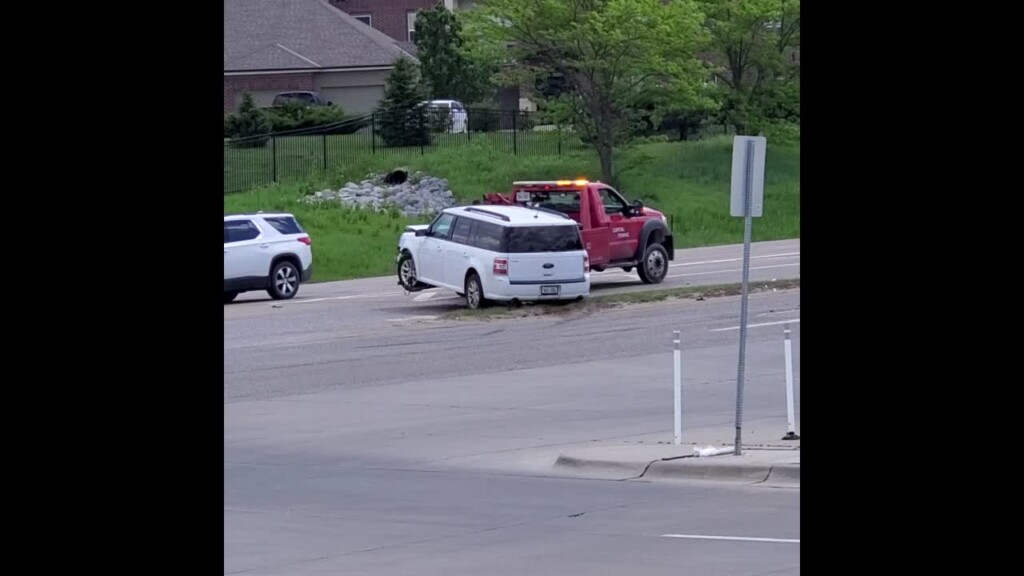 Two Hospitalized After South Lincoln Crash