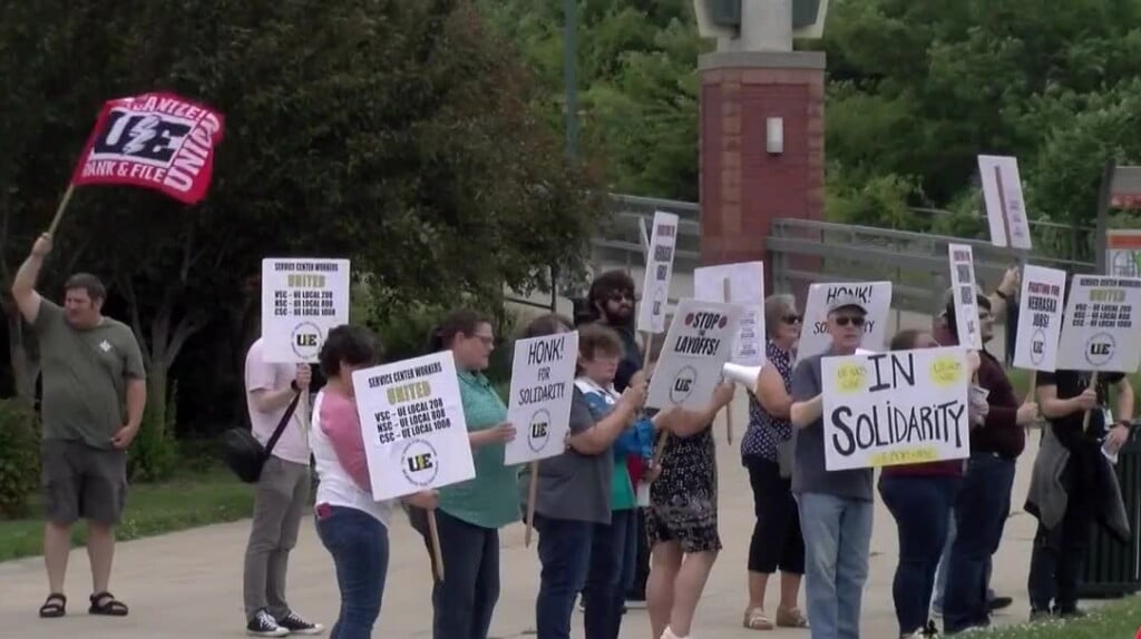 Lincoln Immigration Workers Protest Layoffs; Local Staff Will Be Cut In Half, Union Says