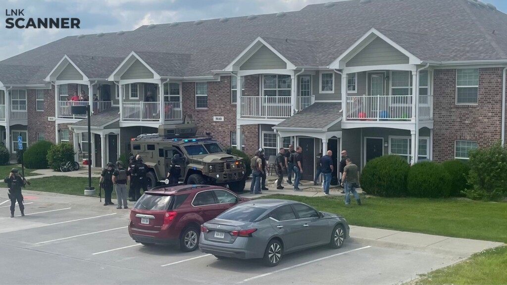 LPD SWAT presence at Lincoln apartment complex