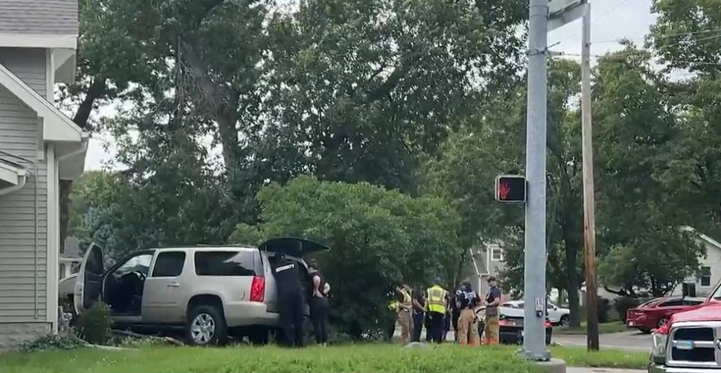 Crash on 13th and Van Dorn streets