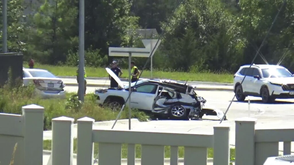 Two Taken To Hospital After South Lincoln Crash