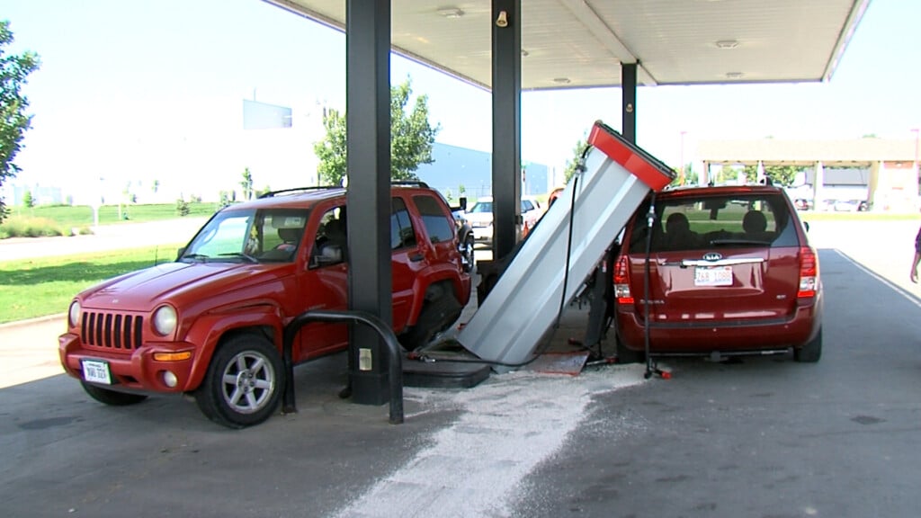 Gas Pump Wreck 1
