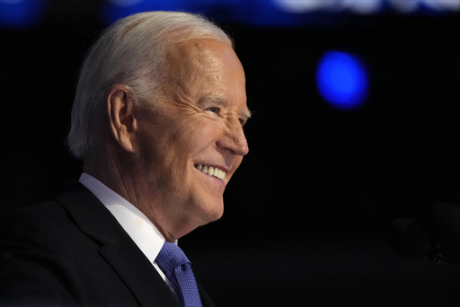 Biden Gets A Rousing Ovation From Democrats As He Gives Harris An Enthusiastic Endorsement