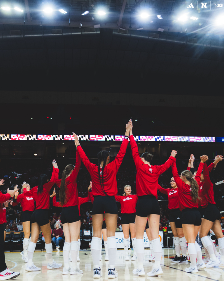 Nebraska volleyball dominates Maryland after slow start, wins share of