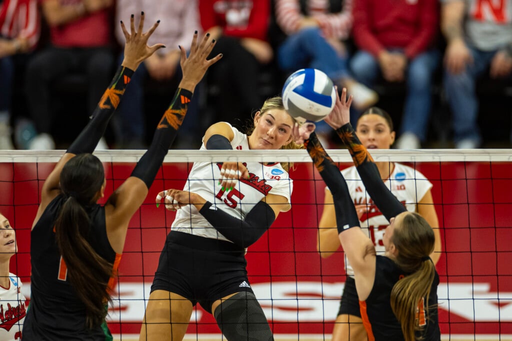Vb Ncaa Rd 2 Vs Miami