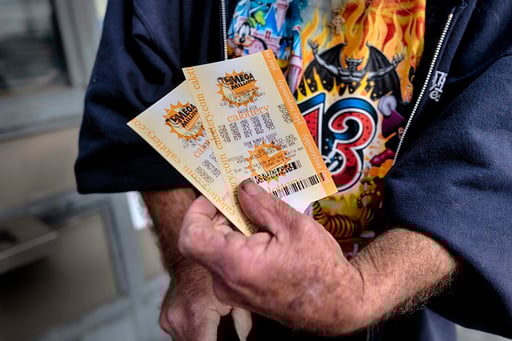 Mega Millions Draws Numbers For $1.22 Billion Jackpot