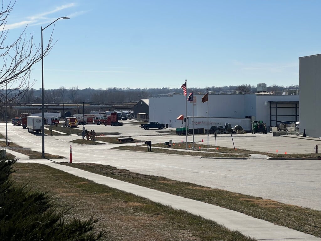 LFR responds to a building near Southwest 32nd and West O streets.