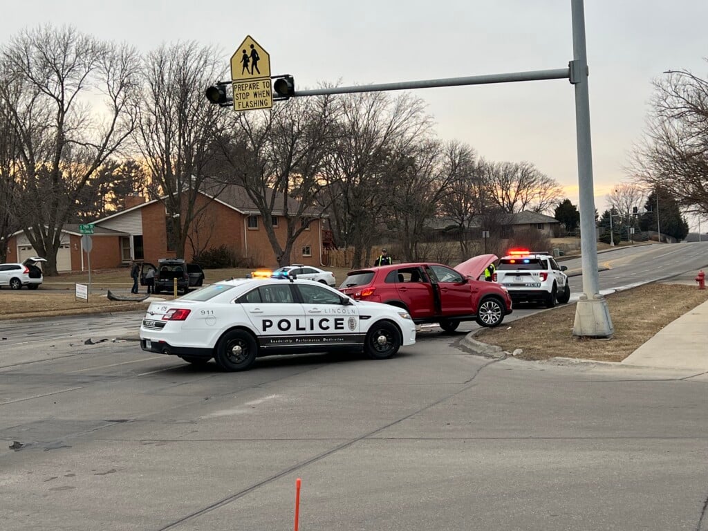 Crews respond to two-vehicle crash in south Lincoln