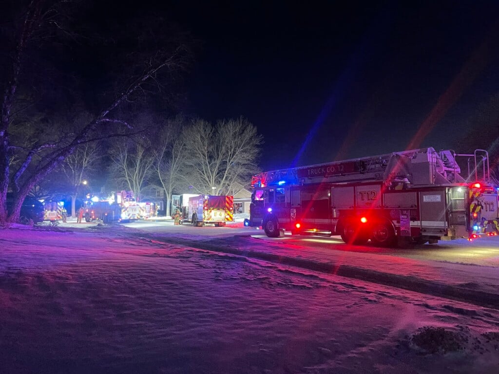 Crews battle house fire in southeast Lincoln