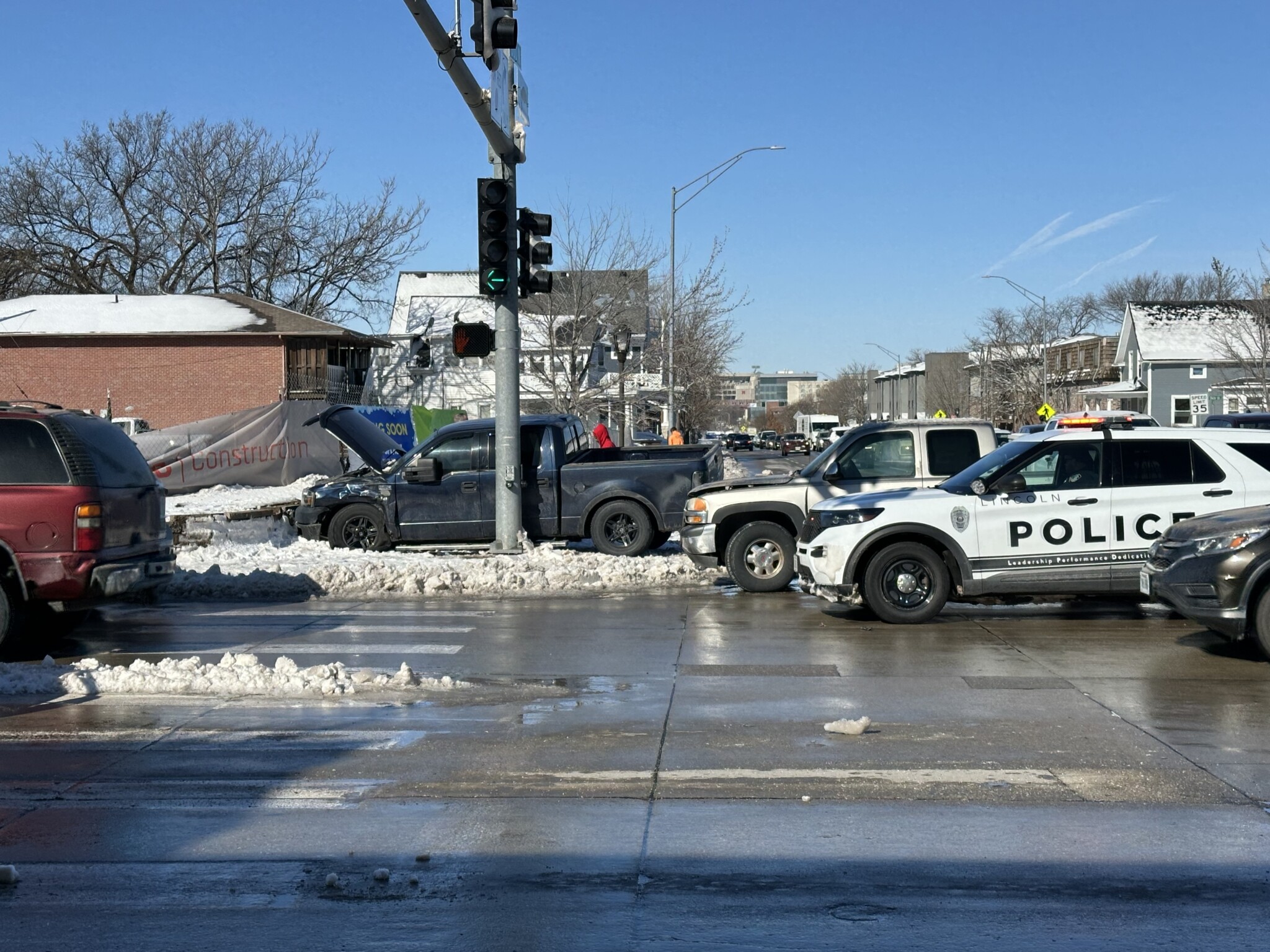 Two people injured in multi-vehicle crash in north Lincoln