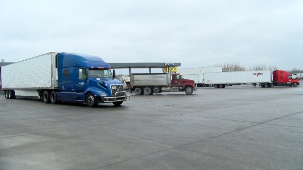Semitruck drivers deal with blizzard conditions
