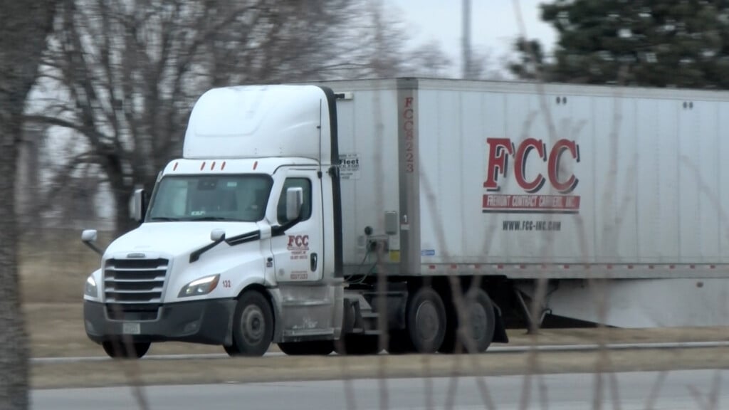 Semi-Truck drivers prepare for severe weather