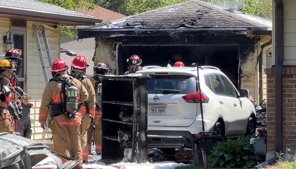 Lincoln Fire & Rescue battles garage fire at Capitol Beach home