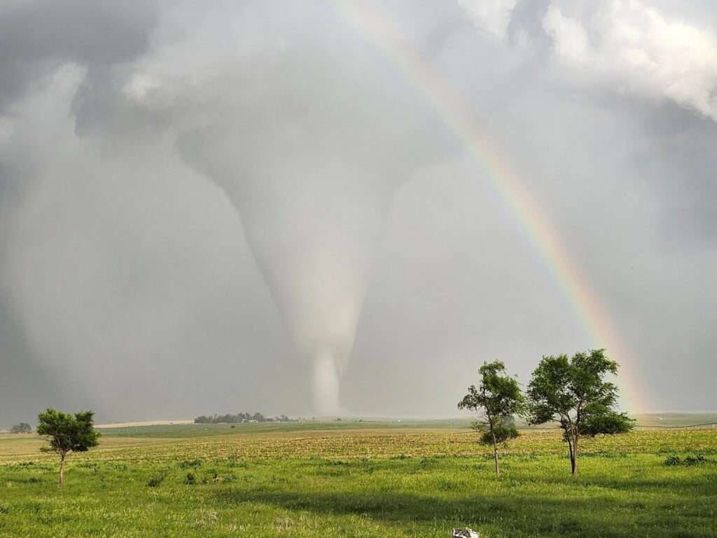 Dickens Tornado 3