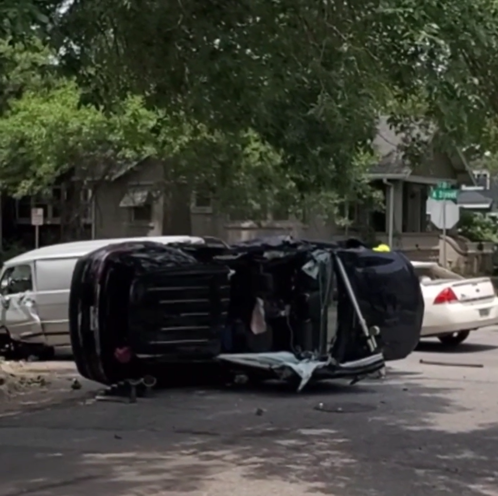 Car Ends Up On Its Side After Multi Vehicle Crash In Central Lincoln