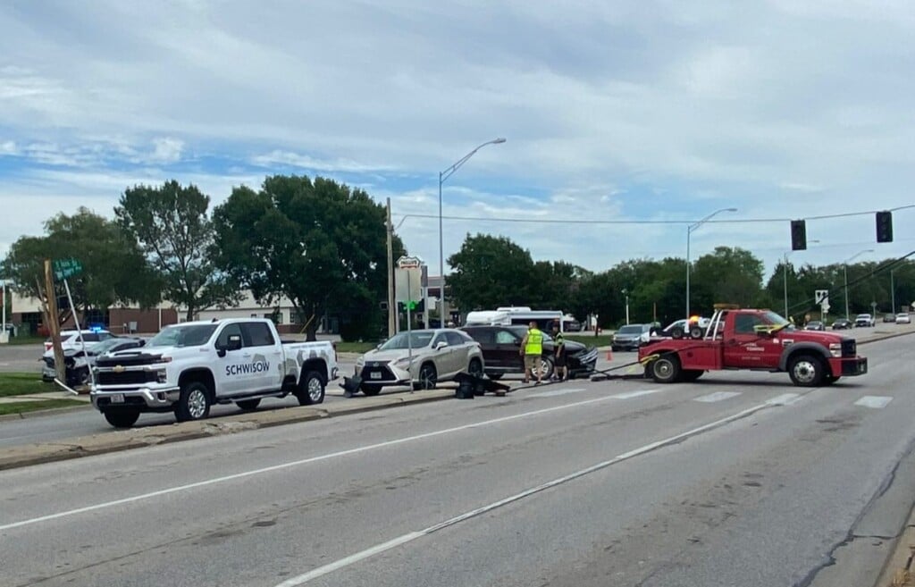 Crash at 16th and Old Cheney
