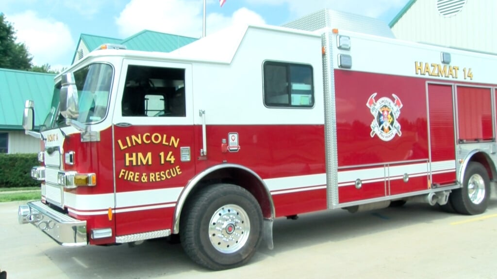 Daniellepackonfirefighteroftheyear00 00 09 18still001