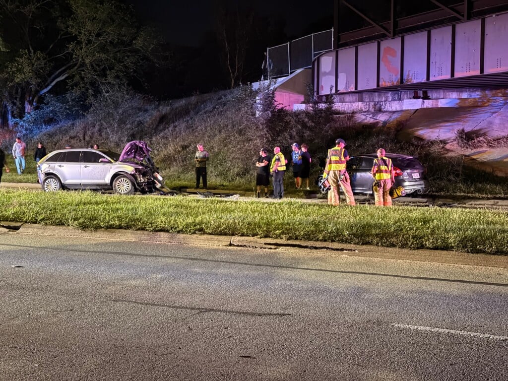 Four-vehicle crash in east Lincoln sends one to hospital