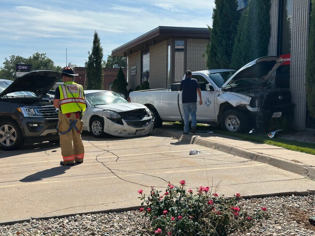Crash at 84th and O streets