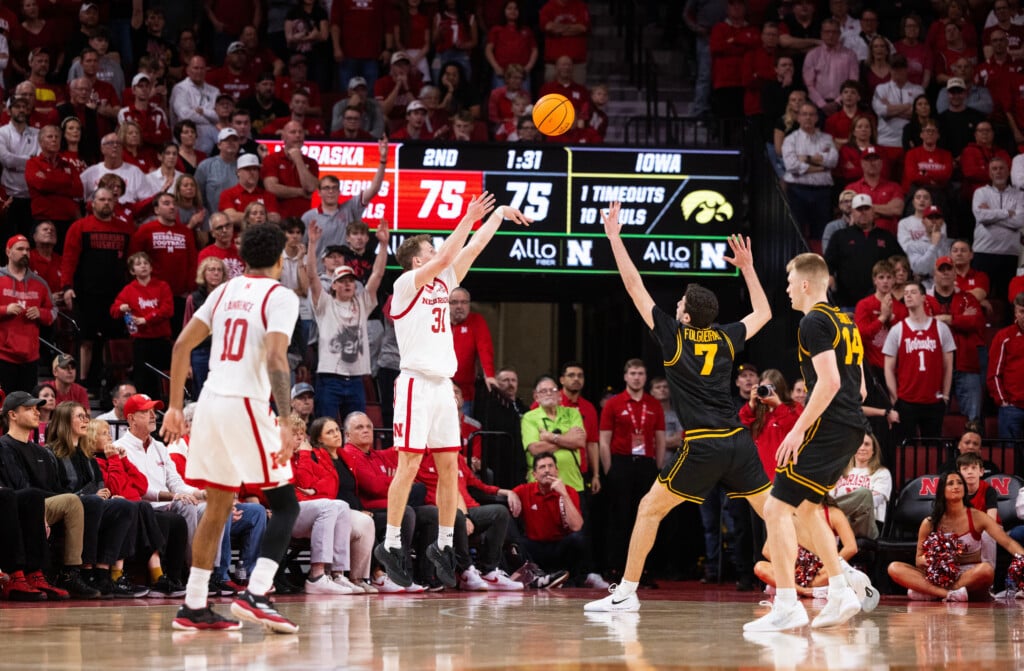 Cale Jacobsen, Alvaro Folgueiras