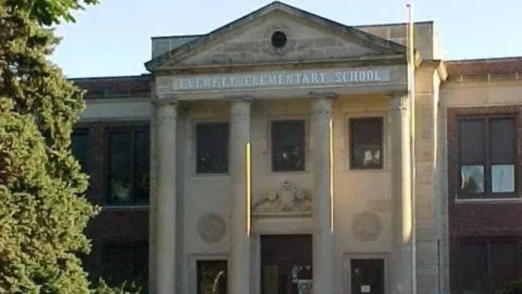 Third Grader At Lincoln Elementary School Pepper Sprayed By Student Lps Officials Say