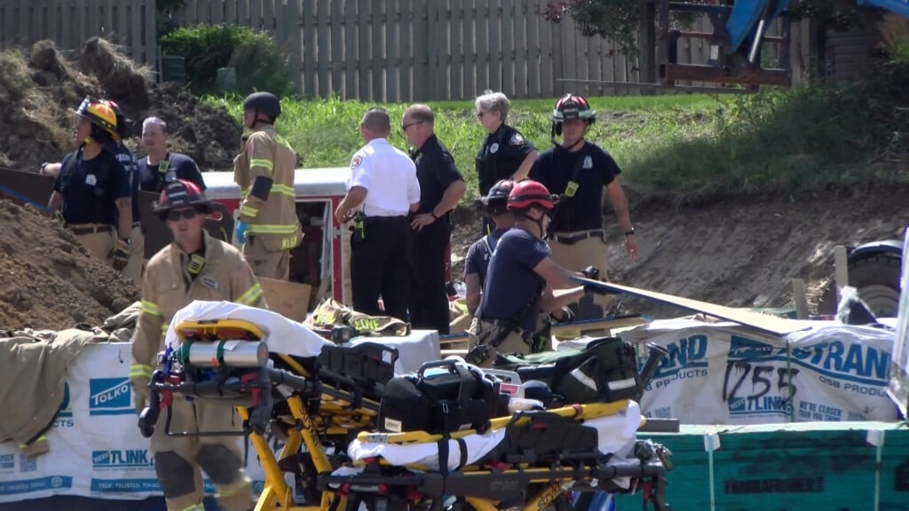 Lfr Frees Man Trapped In A Trench