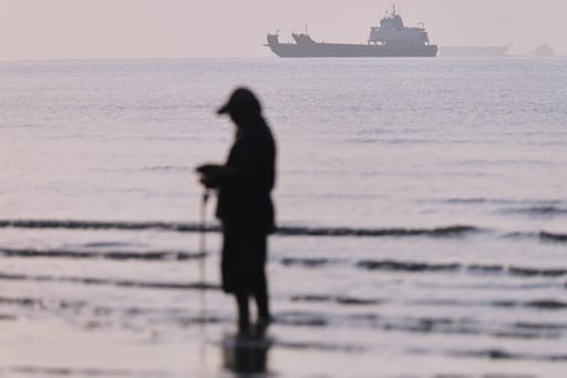 Us Bombs Iranian Military Sites, Then Downs Missiles Tehran Fired At Troops In Kuwait