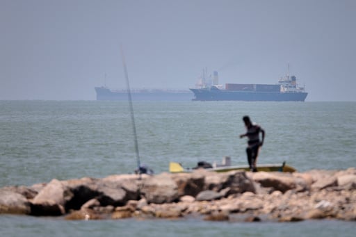 Us And Iran Sign Initial Deal To End War, Ease Sanctions And Open Strait As Nuclear Talks Continue
