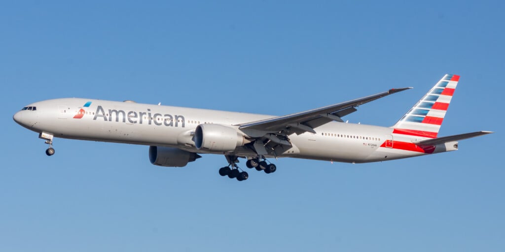 American Airlines | N728an | Boeing 777 323(er) | London Heathro