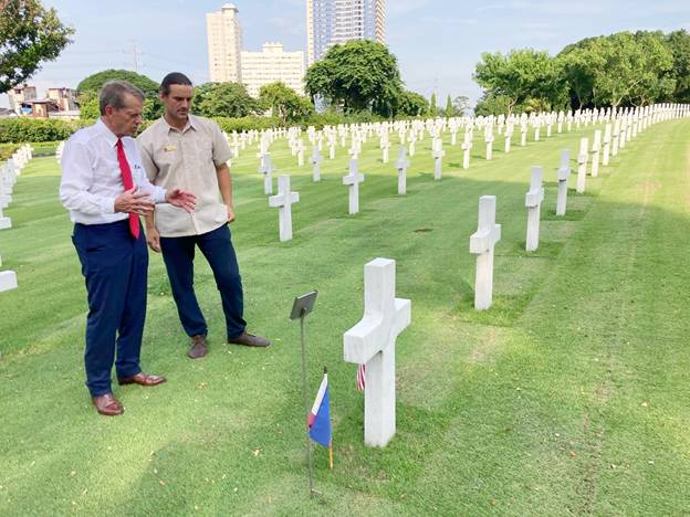 Pillen Visits Philippines