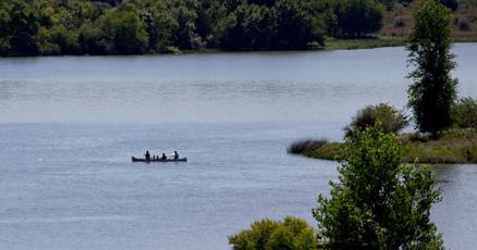 Search party in Wehrspann Lake