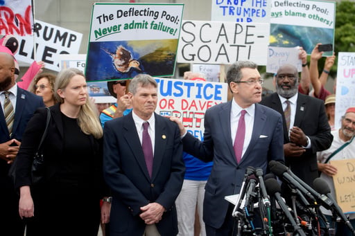 Lawyers In Reflecting Pool Case Say Justice Department Knew Case Was Flawed