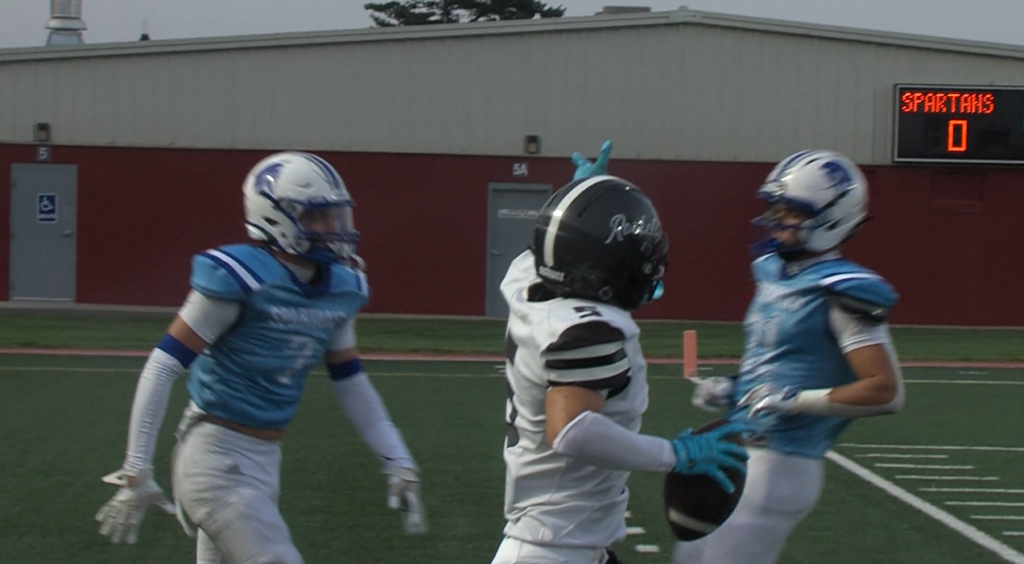 Lincoln Northeast takes down Lincoln East 20-13 in Week 1