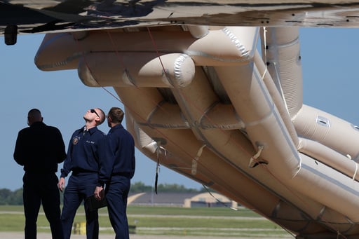 Trump’s Trip To Gop Soiree In Texas Is Briefly Delayed After Air Force One’s Emergency Slide Deploys