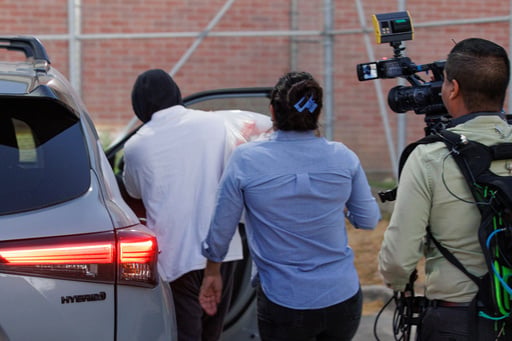 Ice Officer Charged In Non Fatal Shooting Arrested By Minnesota Authorities
