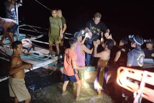 A Fire On A Passenger Ferry In The Philippines Leaves At Least 5 Dead And Dozens Missing