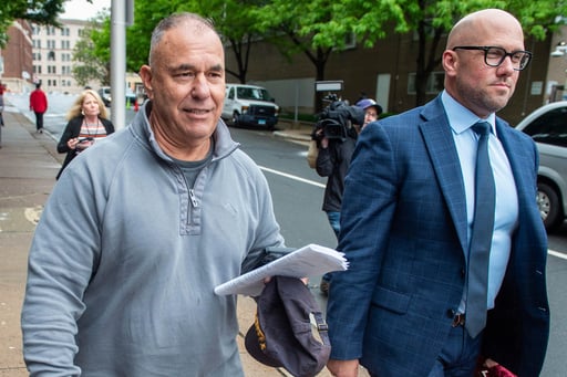 Ex Connecticut Official Flees To Greece Before Sentencing For Corruption