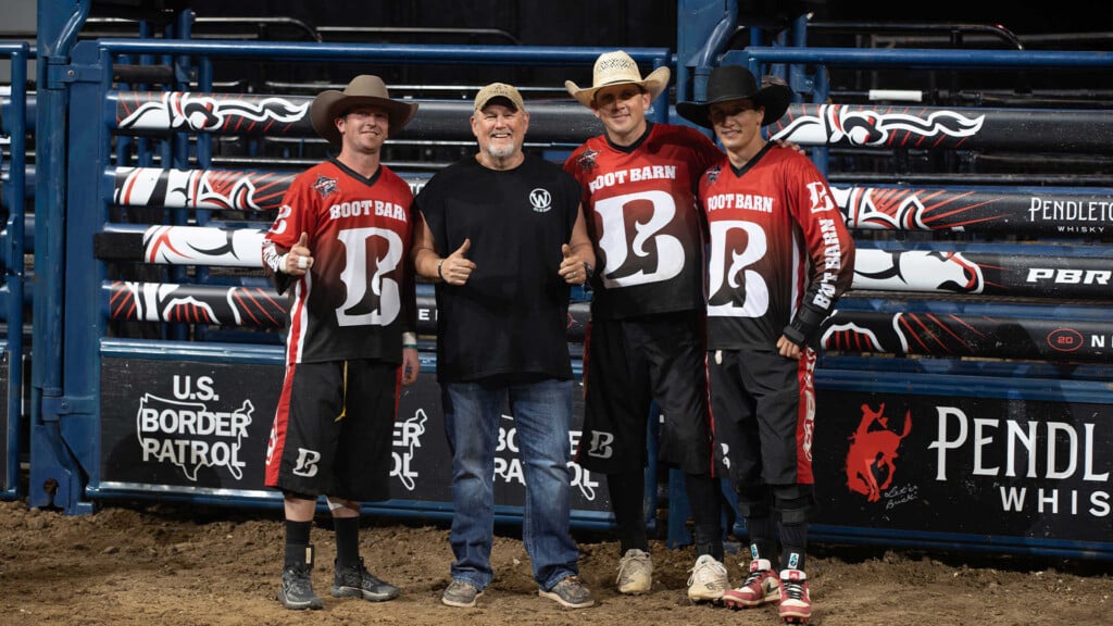 Larry The Cable Guy with bull riders