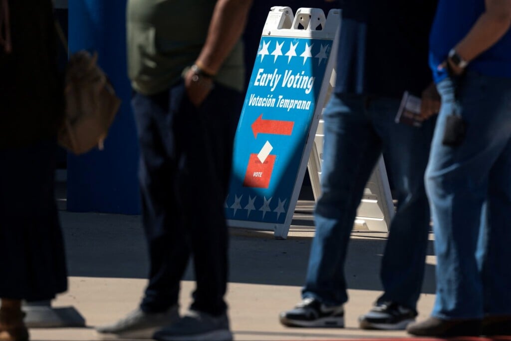 Voting line
