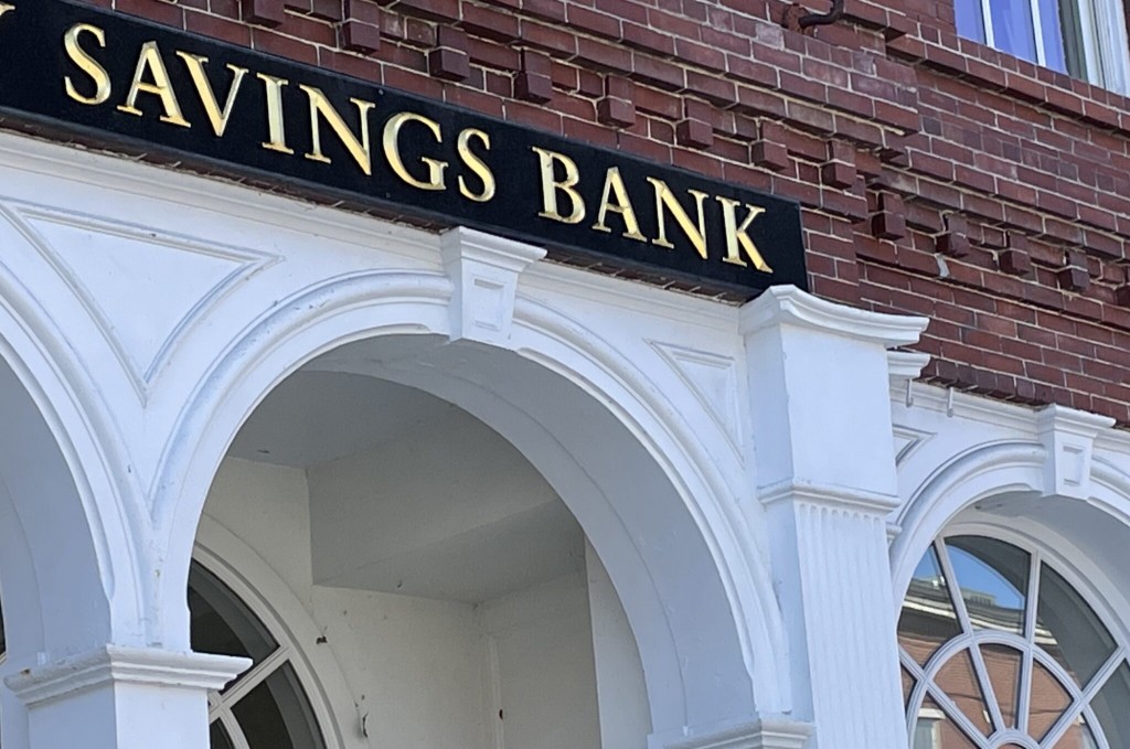 Bank Pic