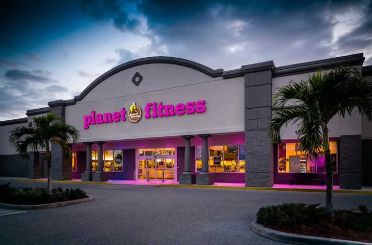 Planetfitnessexterior