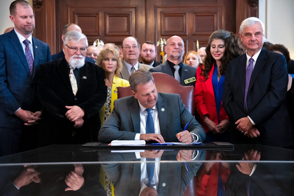 Sununu Signs 2023 Budget