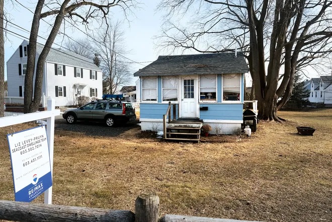 445 Marcy St Cottage