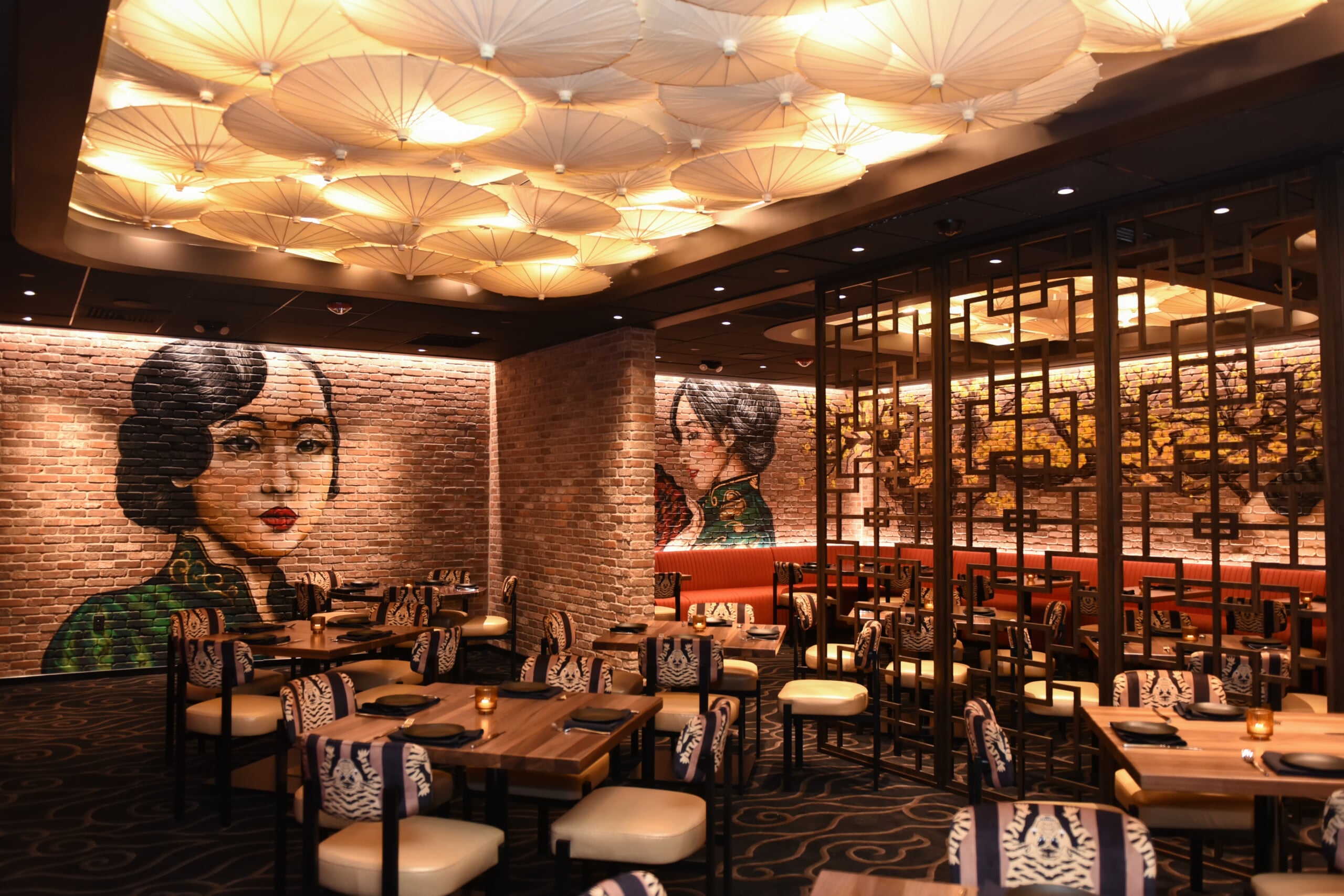 cover-dining-room-9-dragons-