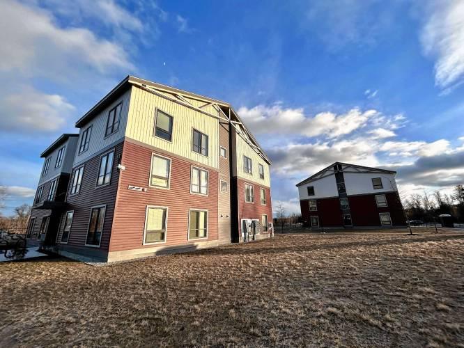 Railroad Apts