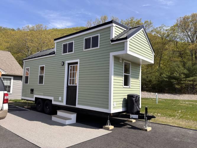 Tiny Home Danis Construction