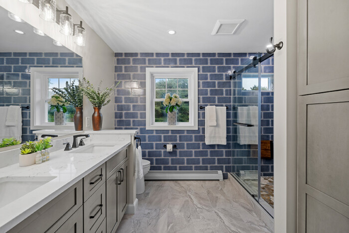 3 Bearhand Bathroom Resort