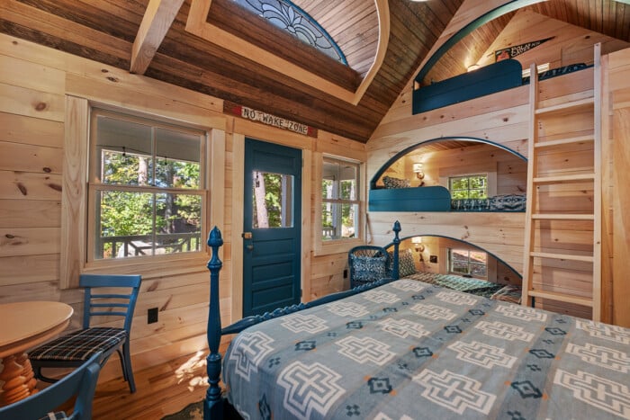 Lockes Island Interior1