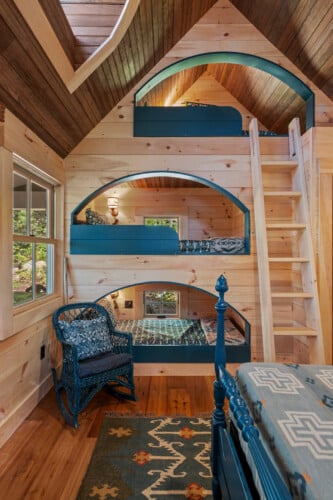 Lockes Island Bunkhouse Interior2